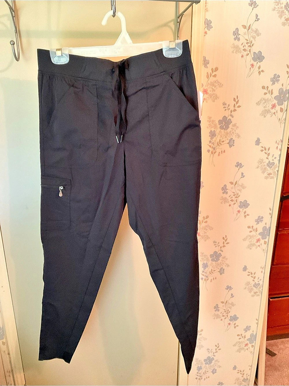 ADAR PRO P7104 Women's Black Jogger Scrub Pants Size Small NWT